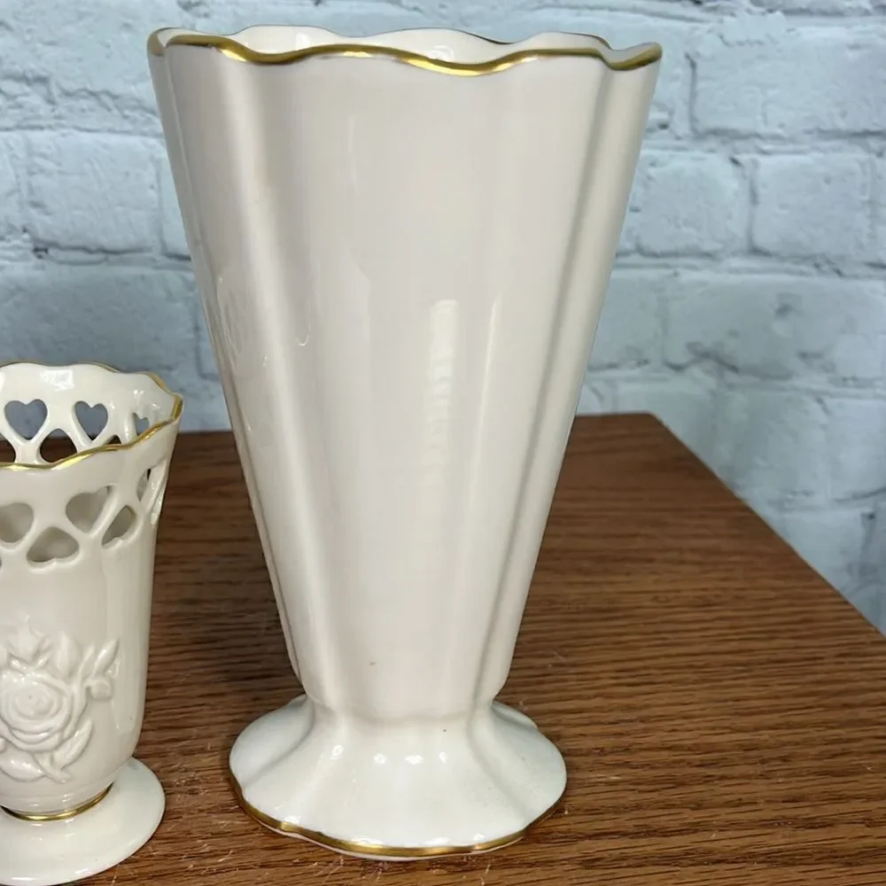 Lenox Original Flower Vases set of 2 Hearts Valentine